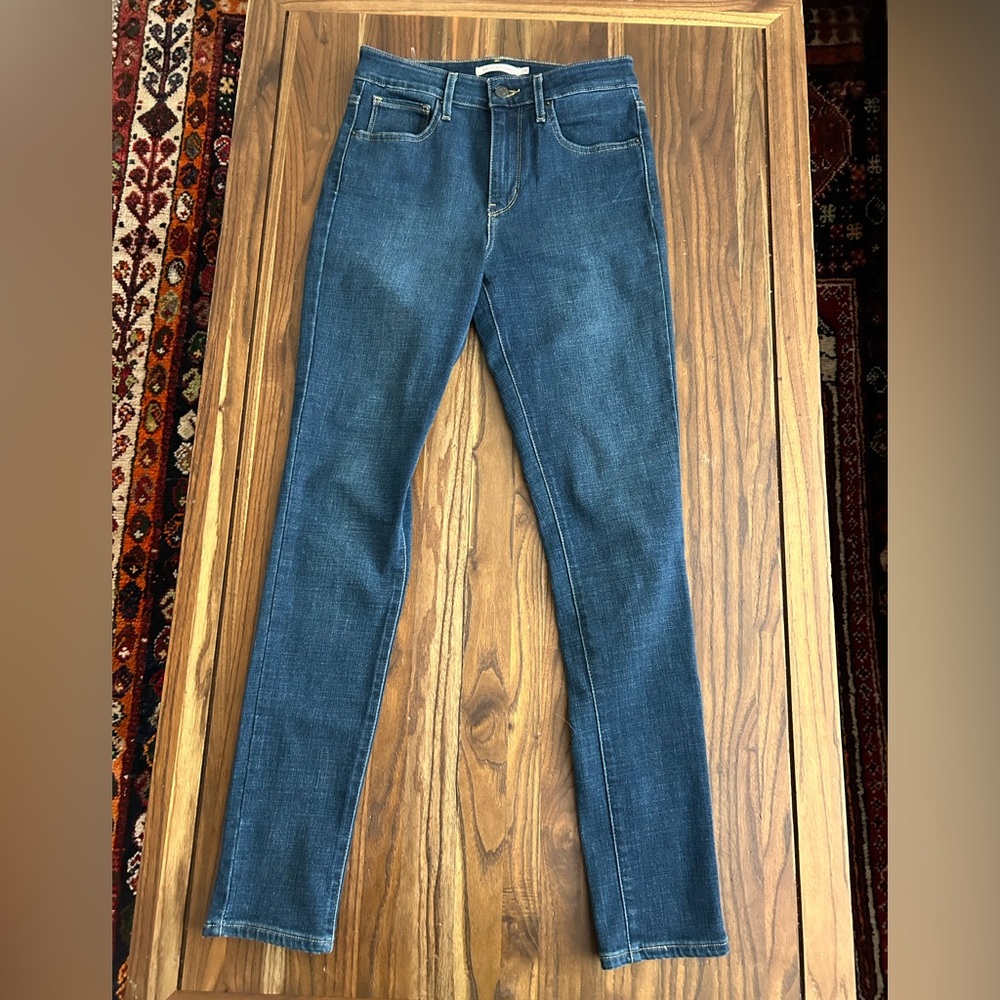 Levi’s 721 High Rise Skinny Jeans 28x30
